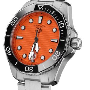 TAG Heuer Aquaracer
Professional 300 Orange Diver