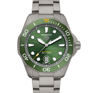 TAG Heuer Aquaracer
Professional 300 Date